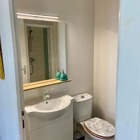 Studio tout confort meublé le petit logis-local vélo Rochefort  Exterior foto