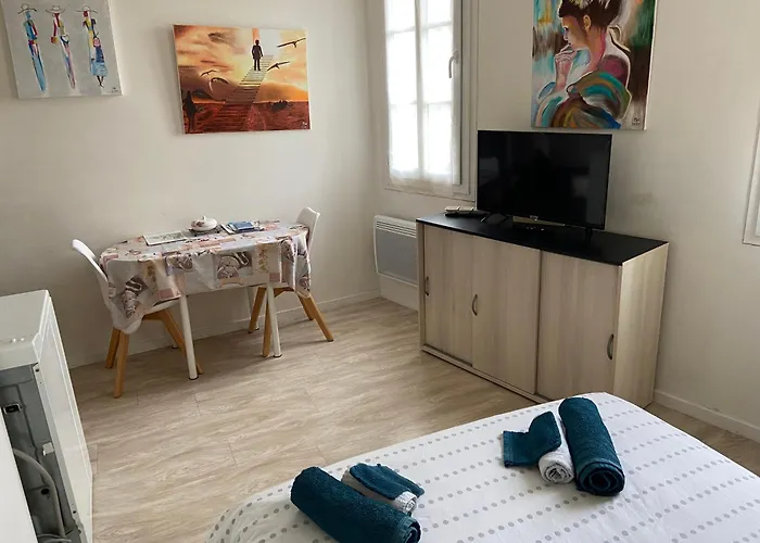 Studio tout confort meublé le petit logis-local vélo
