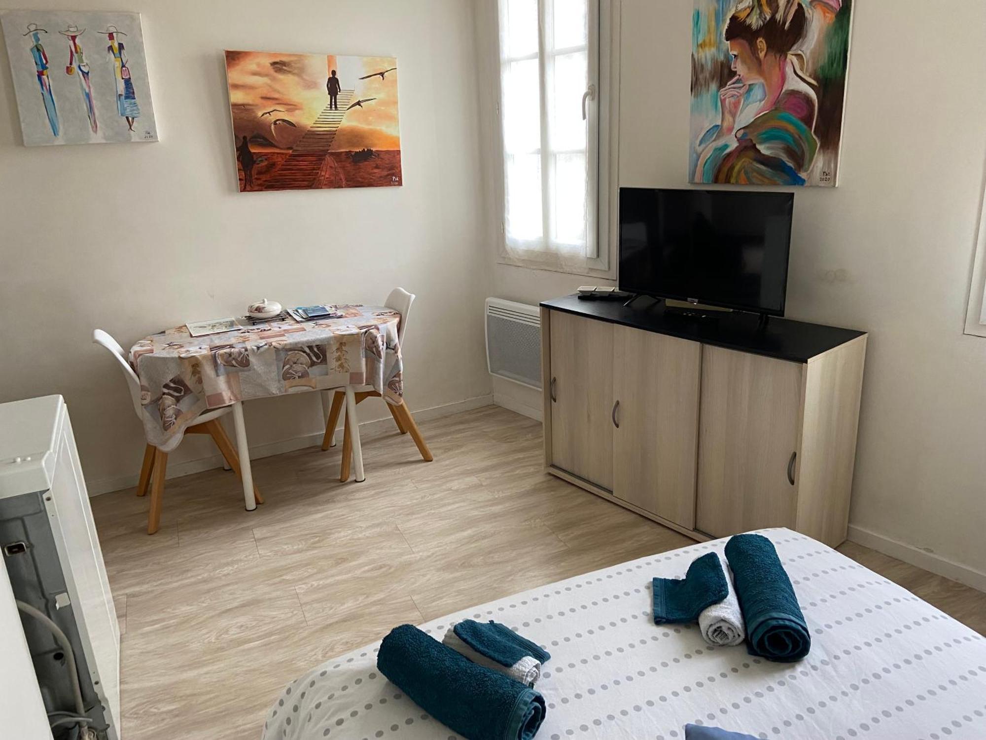Confort Meublé Le Petit Logis-local Vélo * Rochefort-sur-Mer